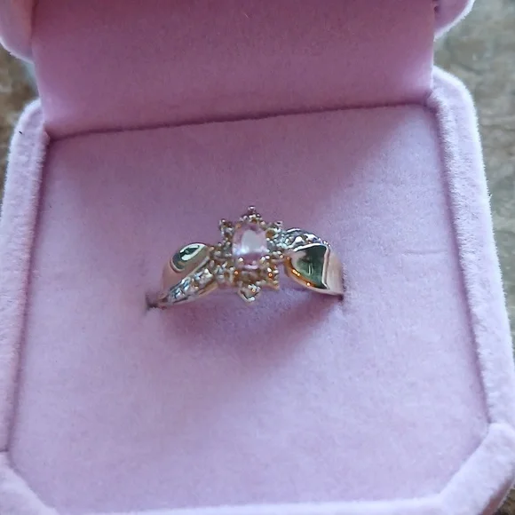 Vintage Size 6 3/4 - 7, 10k - 2.03g Pink Gemstone Ring - Picture 2 of 6